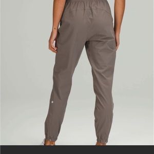 Lululemon adapted state HR jogger 6 NWT rover